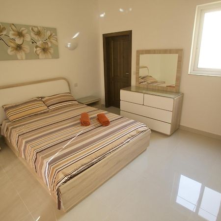 Dolphin Court Marsalforn Quarto foto