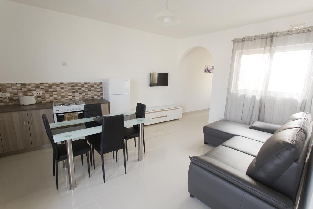 Dolphin Court Marsalforn Quarto foto