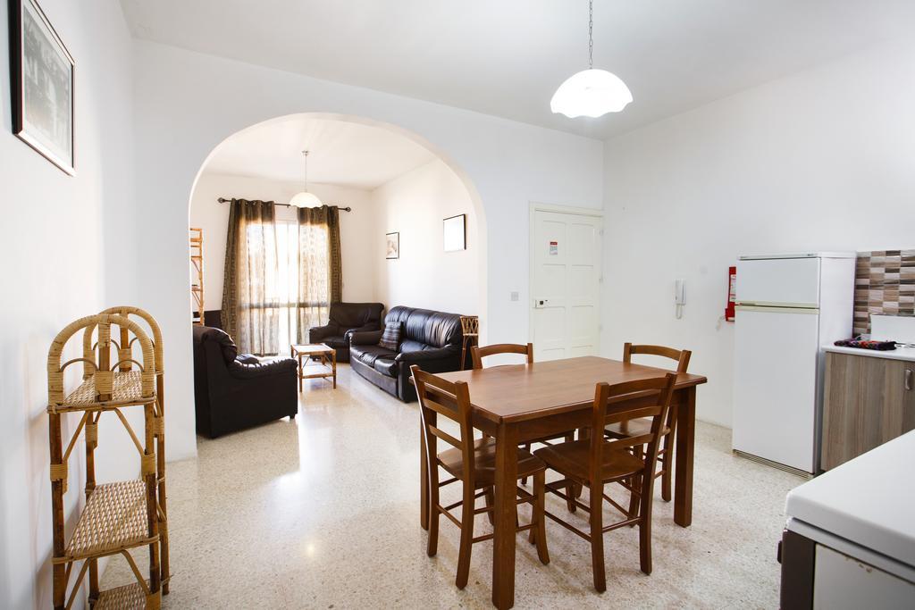 Dolphin Court Marsalforn Exterior foto