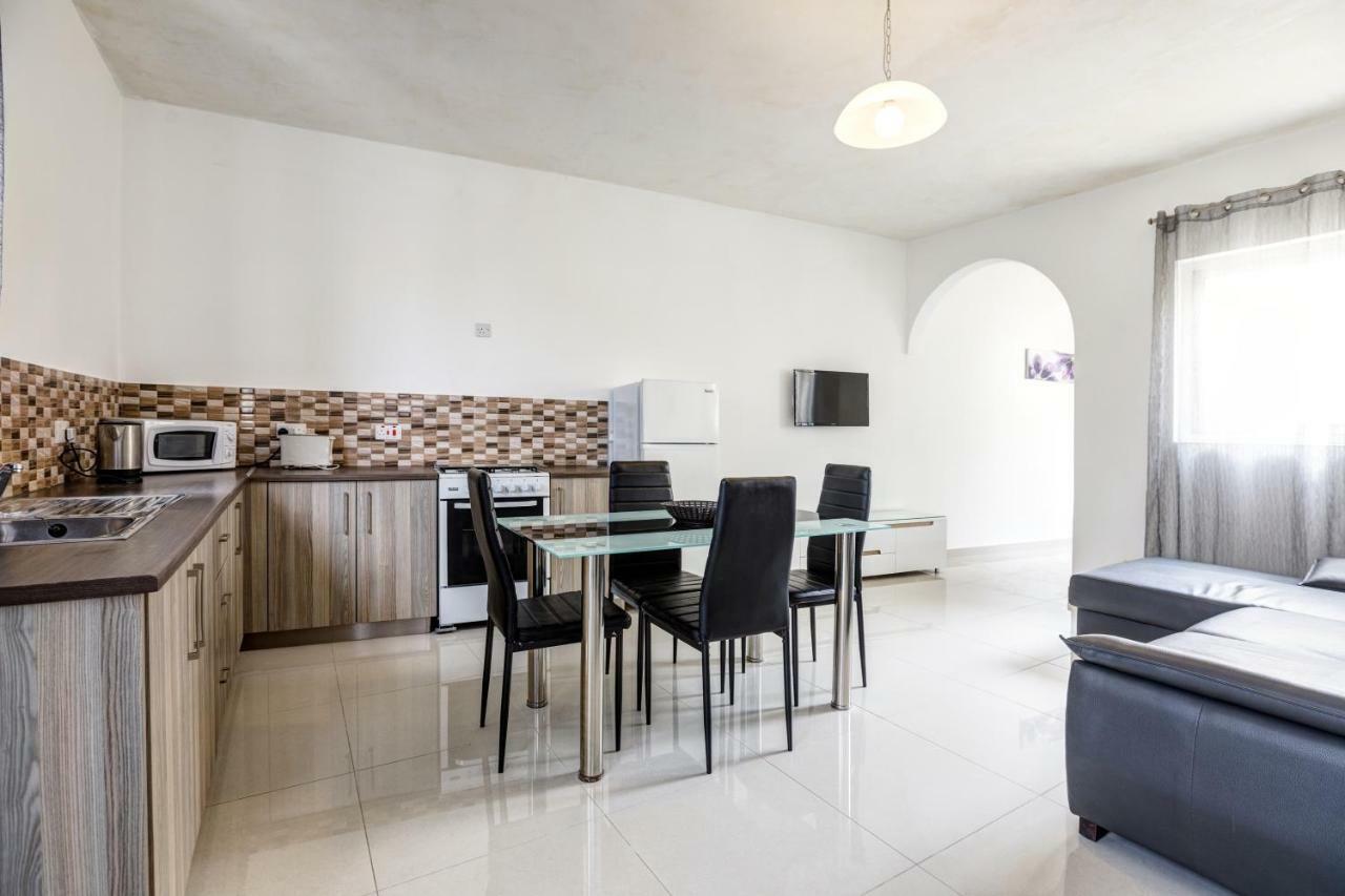 Dolphin Court Marsalforn Exterior foto