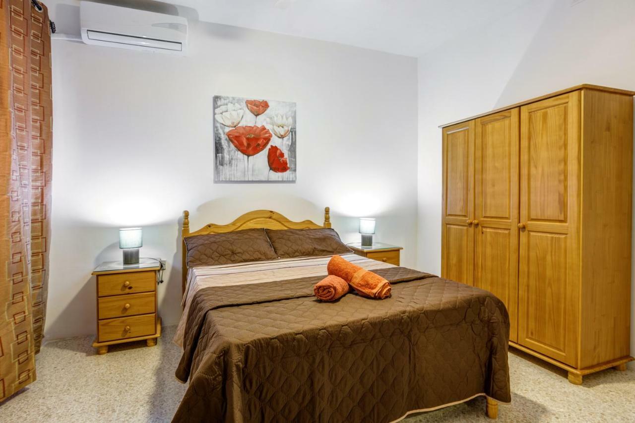 Dolphin Court Marsalforn Exterior foto